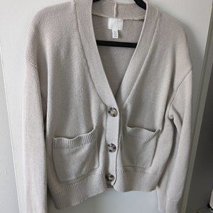 Oversize cardigan. Cream.